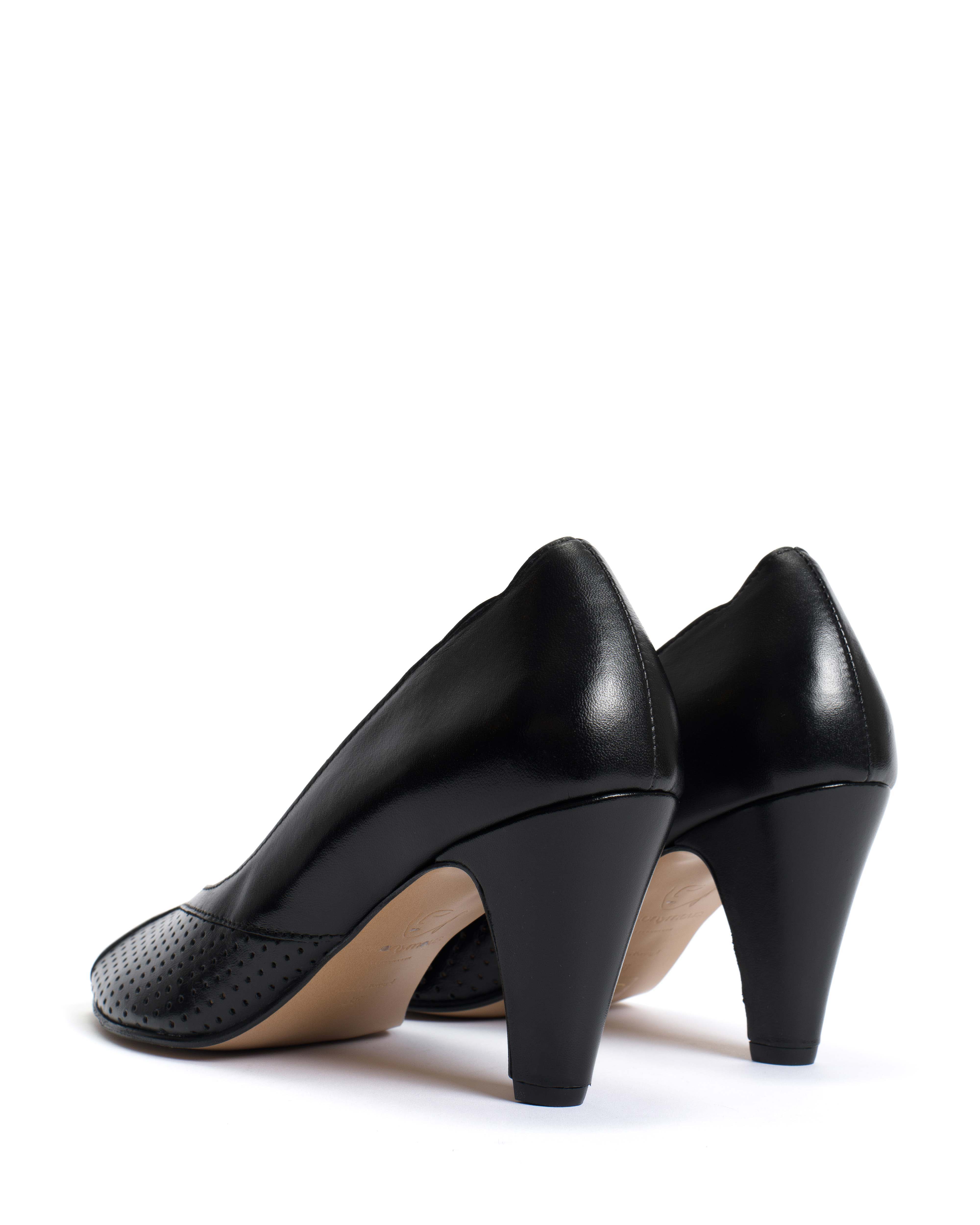 Alania Shiny lamb Black - Image 4