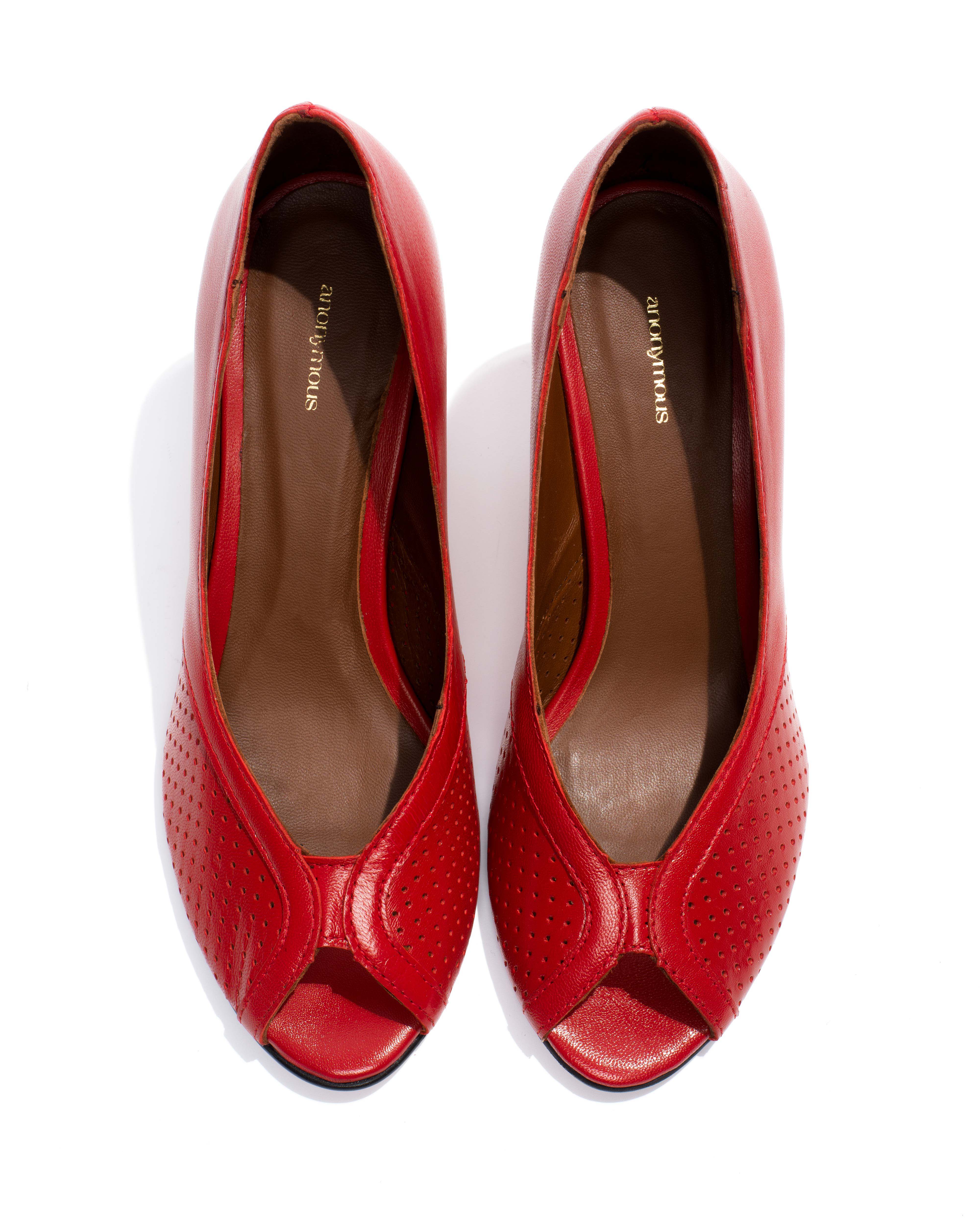 Alania Shiny lamb Ruby red - Image 3