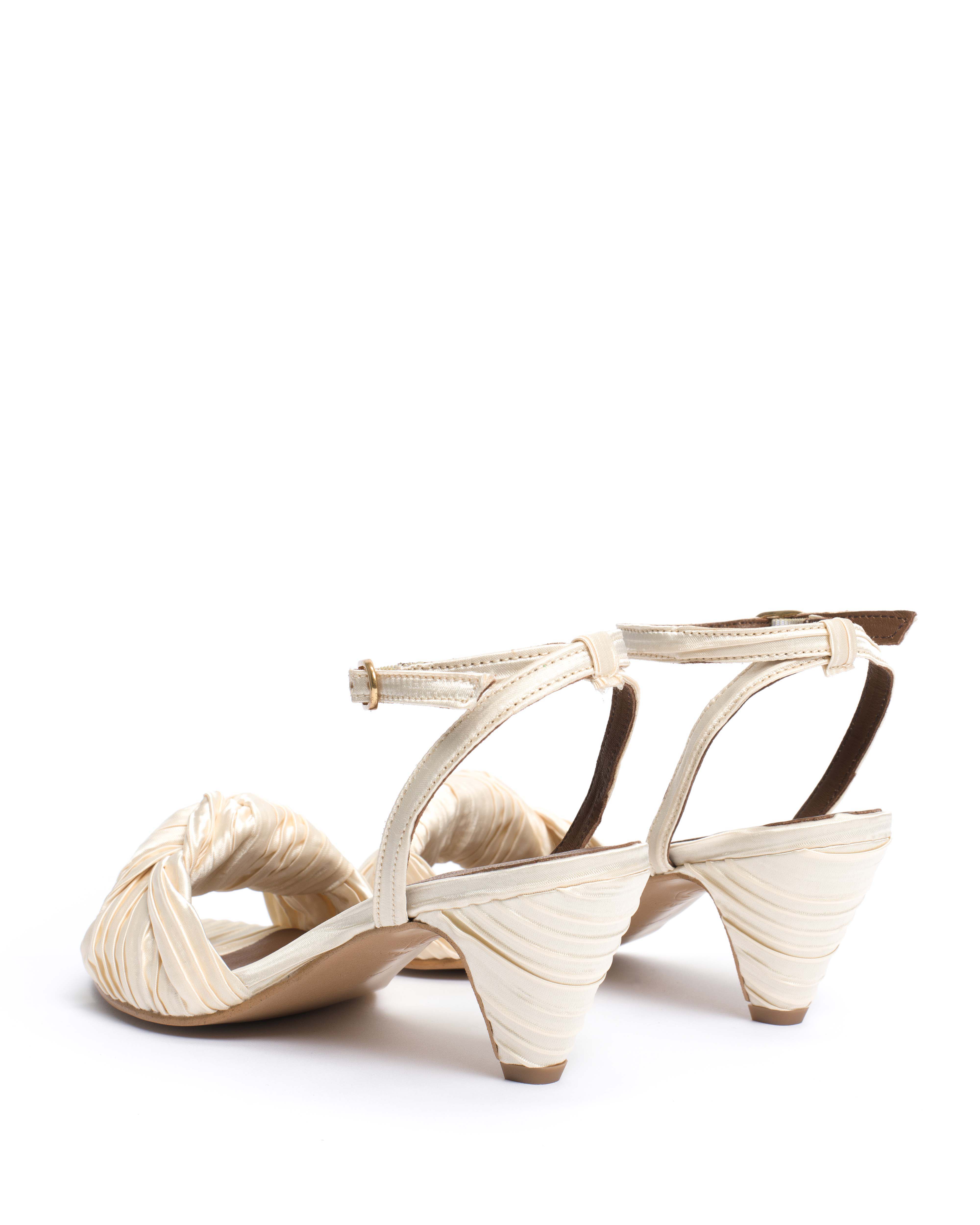 Aliza 50 stiletto Pleated satin Creamy white - Image 4