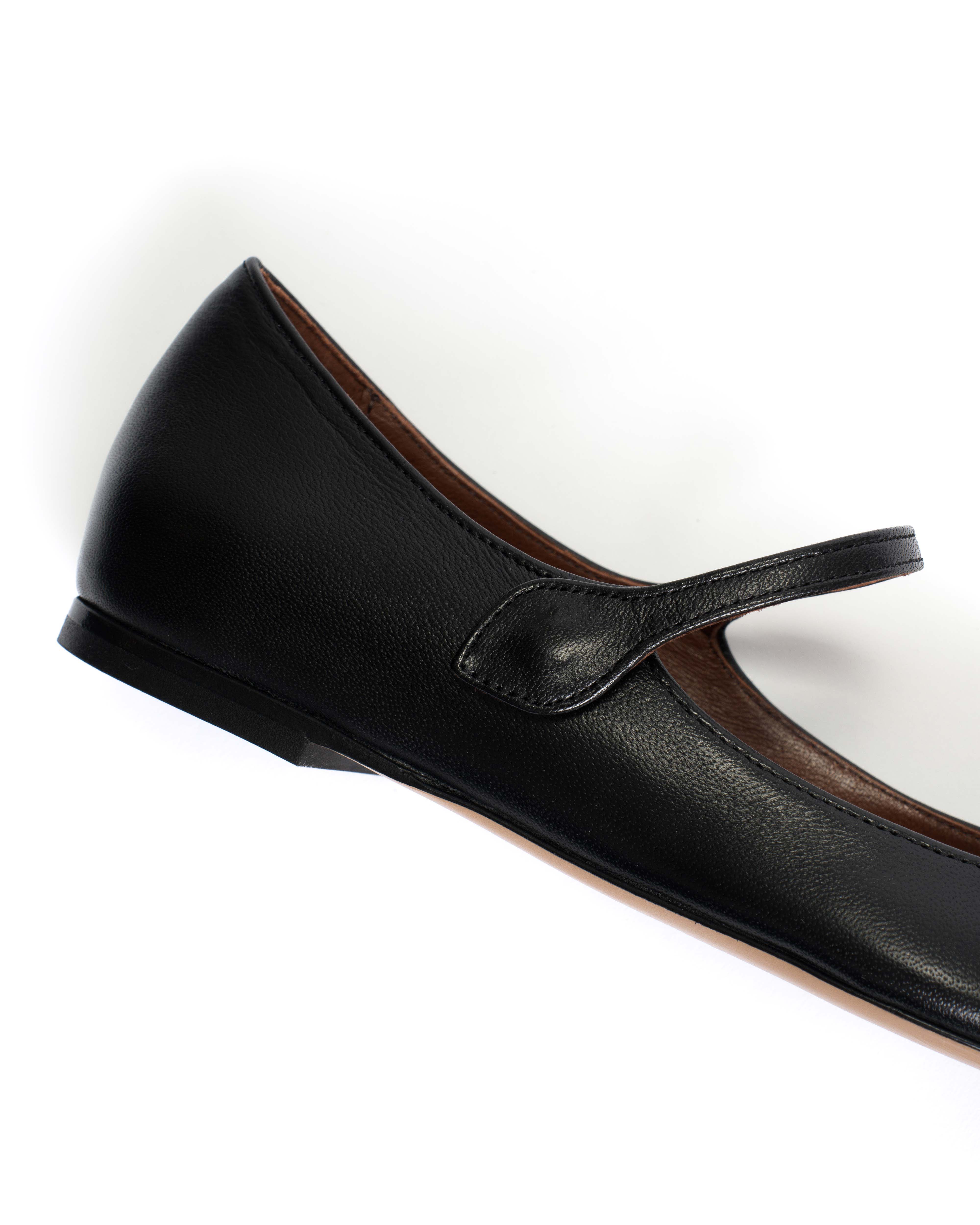 Fifi Shiny lamb Black - Image 8