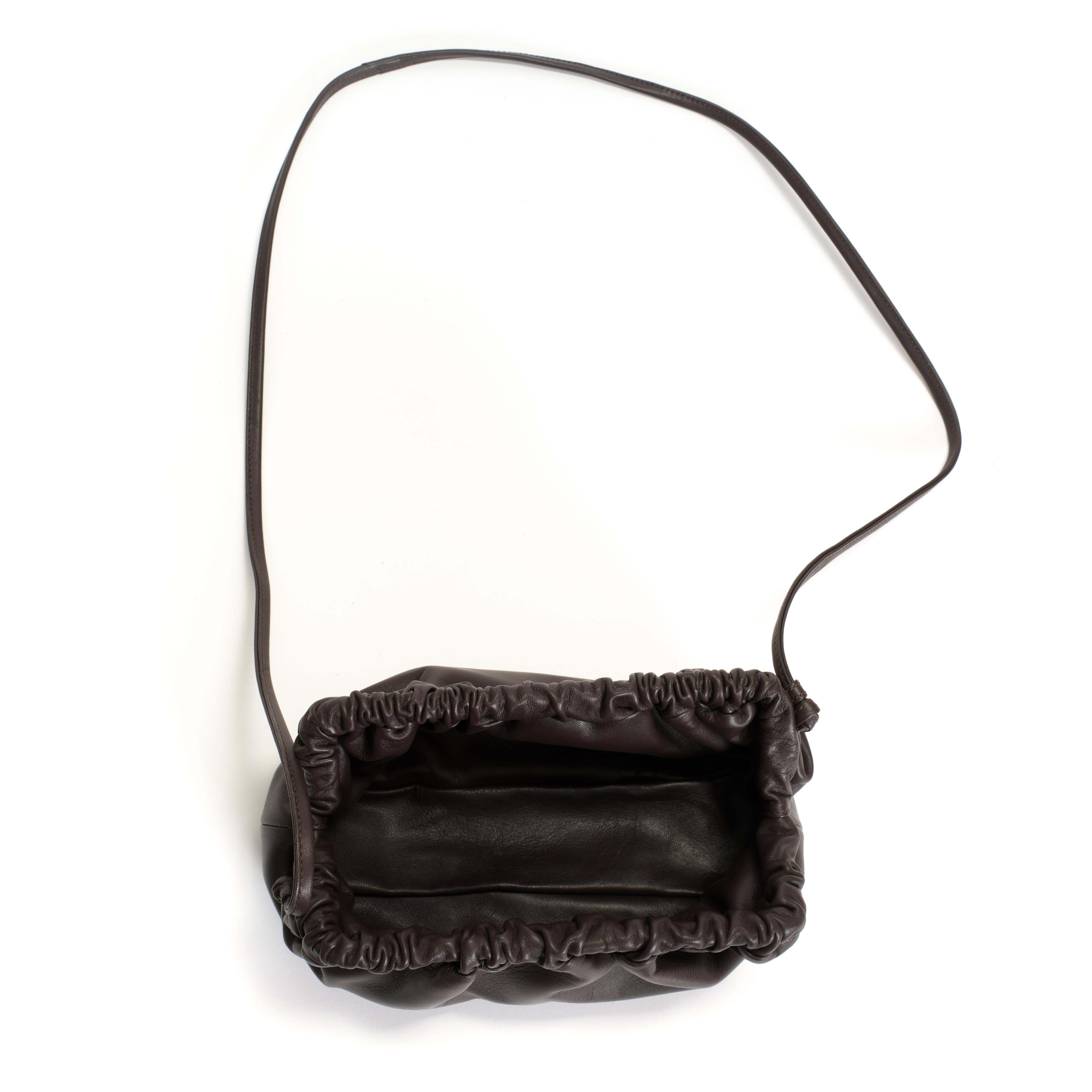 Hally classic cloud bag Shiny lamb Coffee brown - Image 4