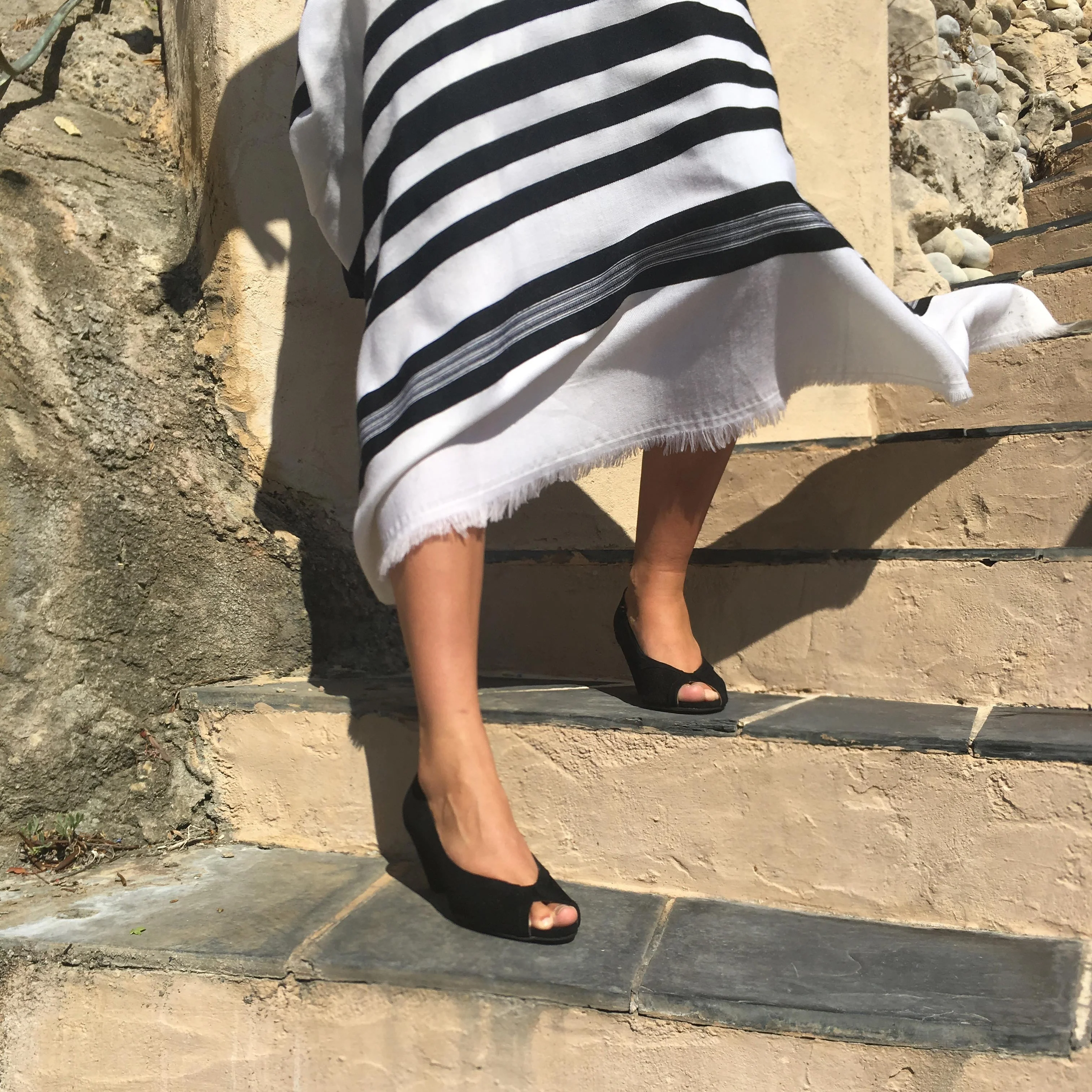 Tiffany triangle Calf suede Black - Image 3