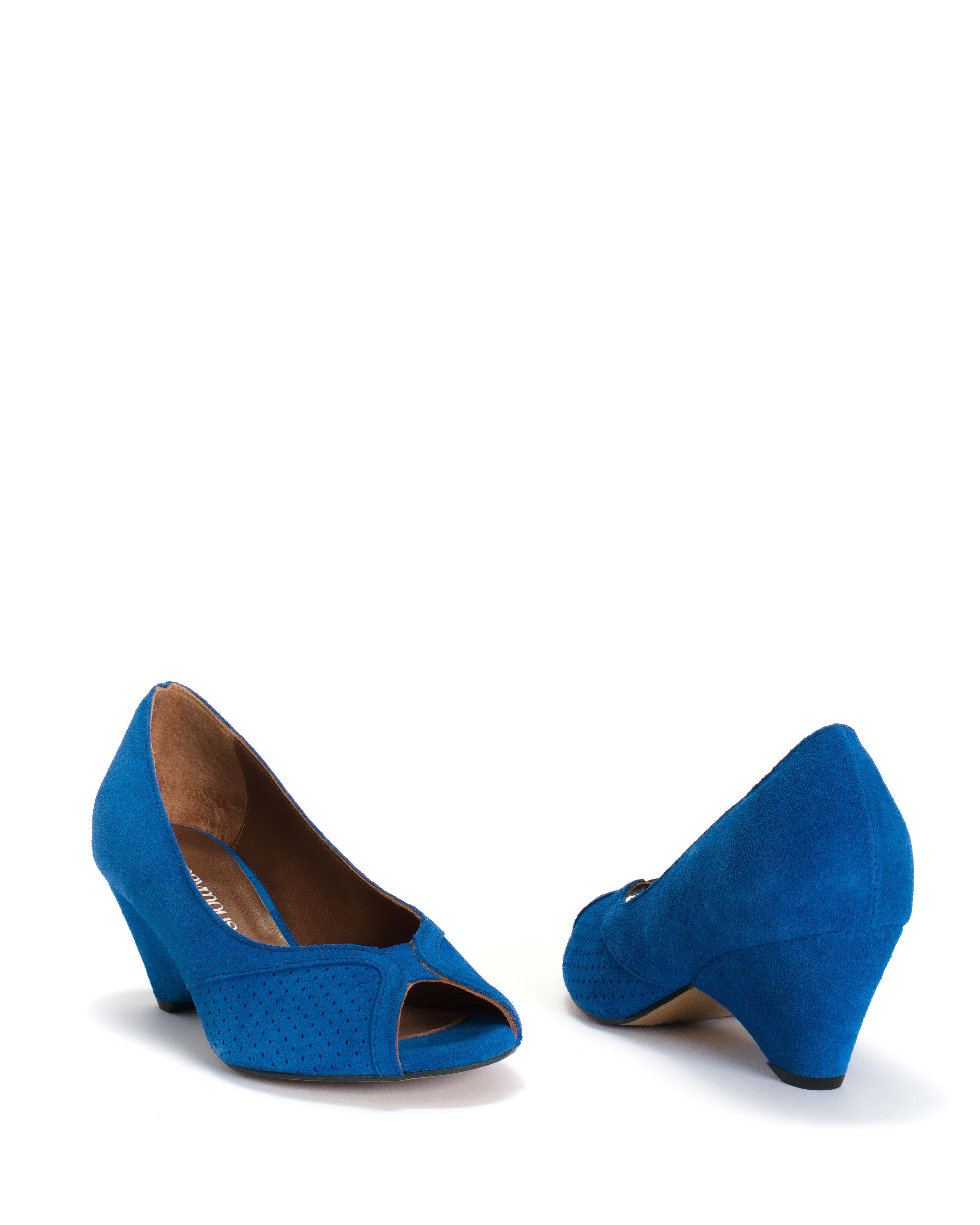 Tiffany triangle Calf suede Electric blue - Image 6