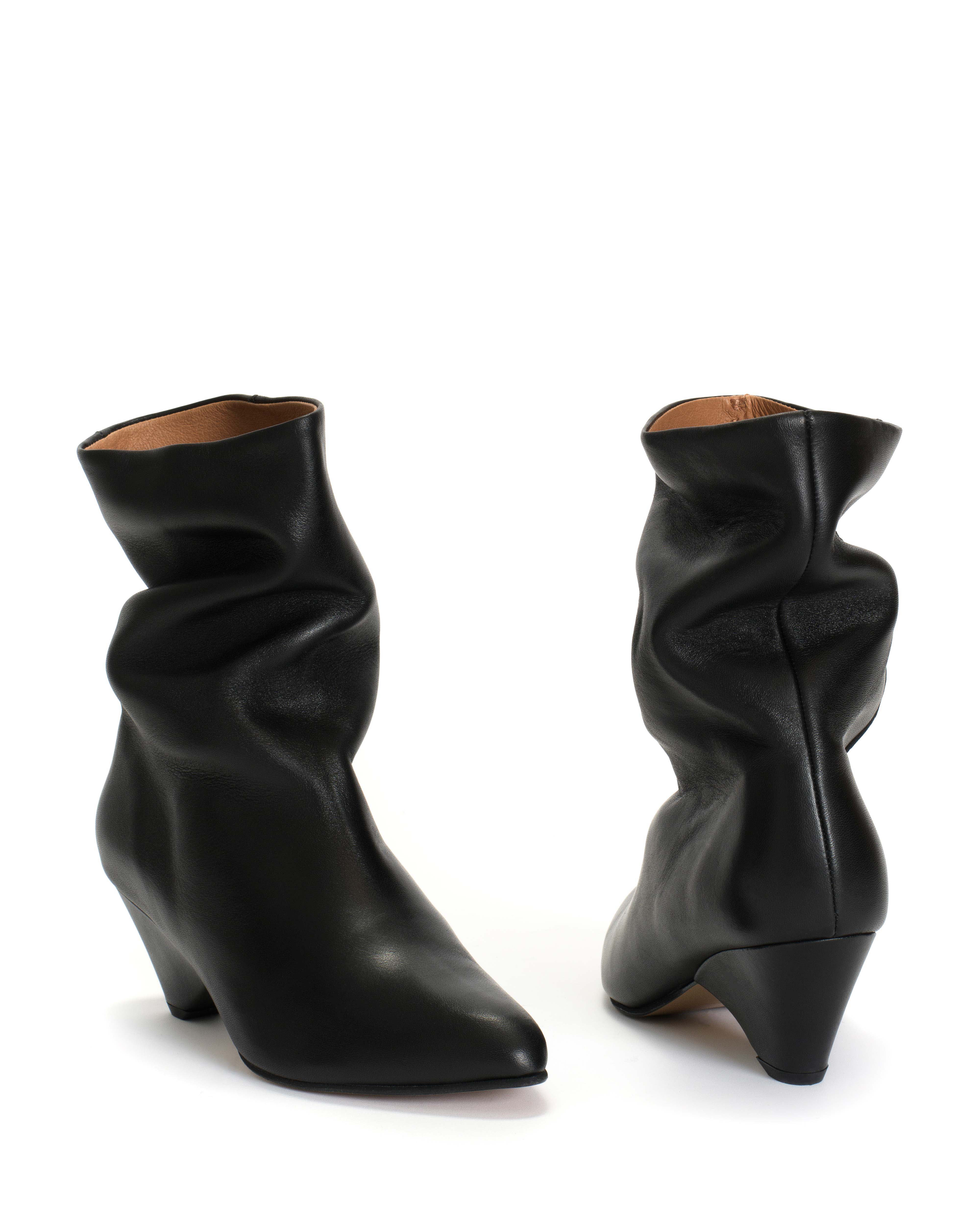 Vully 50 triangle Soft calf Black - Image 6